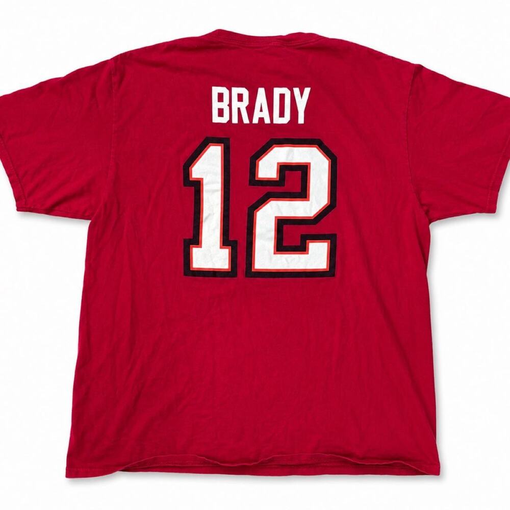 NFL Tampa Bay Buccaneers Tom Brady red t-shirt with white number 12